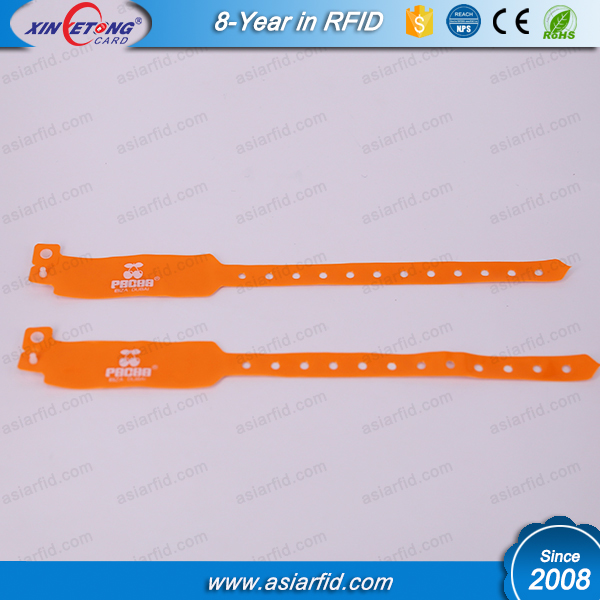 RFID PVC Wristband transparent RFID Wristband Ultralight